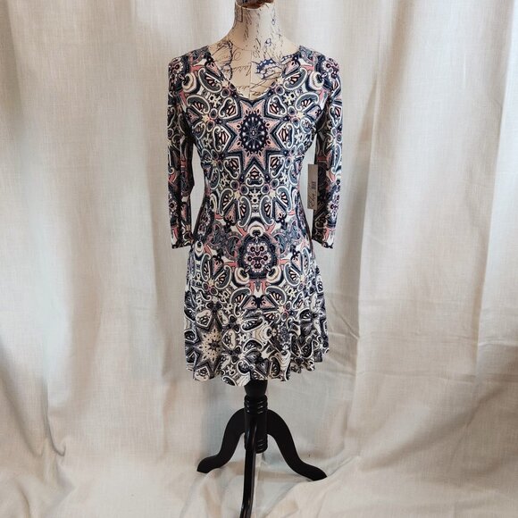 Geometric Print Dress by eliza j - Picture 2 of 7